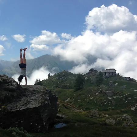 Medieval Hamlet Malpertus Bed & Breakfast 3*