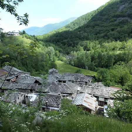 Bed & Breakfast Medieval Hamlet Malpertus Bobbio Pellice