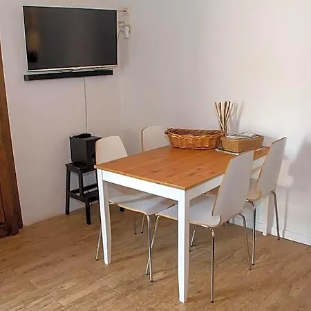 Bed & Breakfast Medieval Hamlet Malpertus 3*