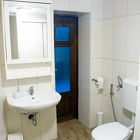 Medieval Hamlet Malpertus Bed & Breakfast 3*