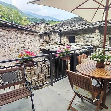 Medieval Hamlet Malpertus 3* Bobbio Pellice